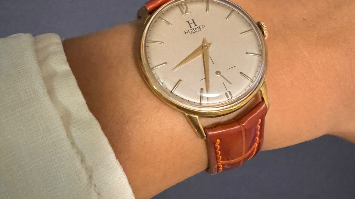 エルメス 1950年代 ビンテージ用 コニャックのクロコダイル革 カーブエンド オレンジステッチ時計ベルト革