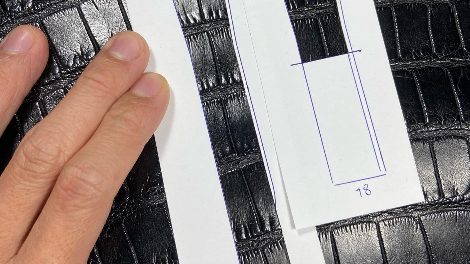 ヘリ返しクロコダイル革時計ベルト革オーダー