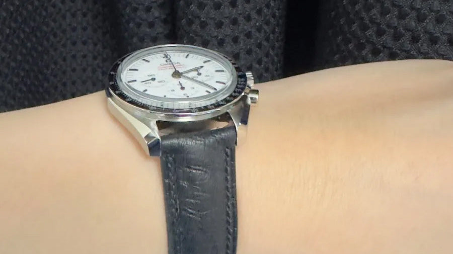 オメガ スピードマスター プロフェッショナル用 オーストリッチ革 ブラック 純正尾錠時計ベルト革 腕時計バンドオーダー