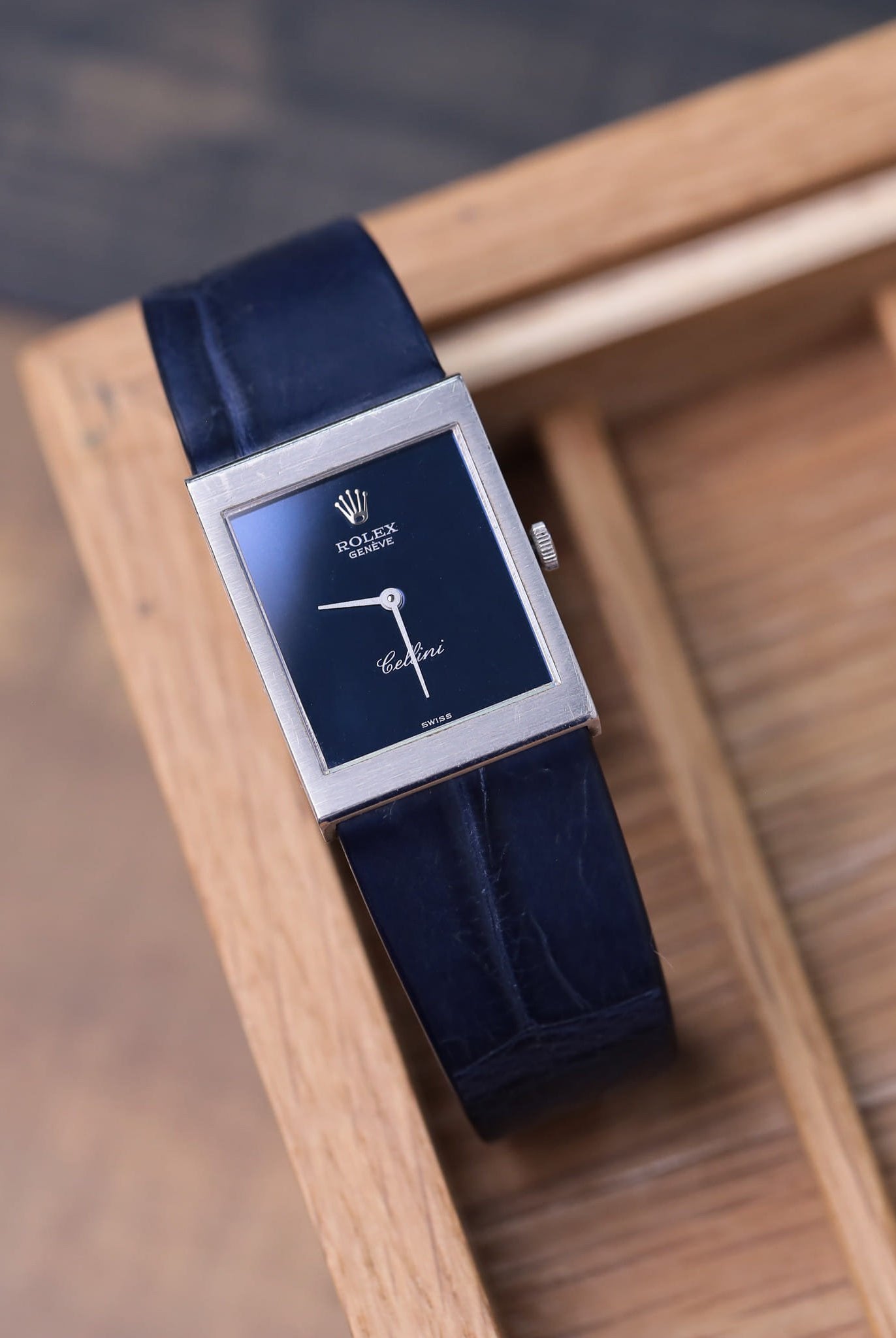 ネイビー ヘリ返し仕立て アリゲーター 腕時計革ベルト