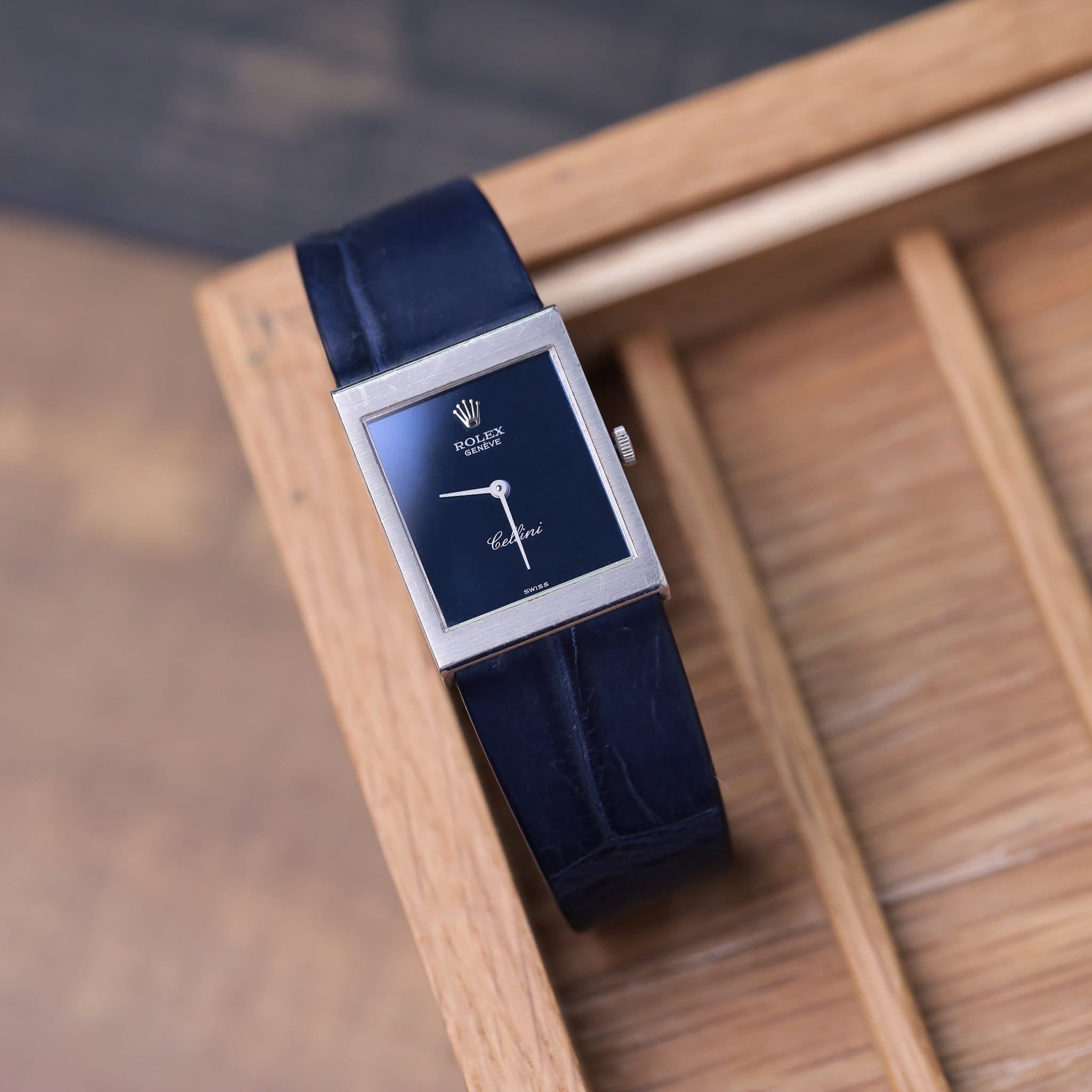 ネイビー ヘリ返し仕立て アリゲーター 腕時計革ベルト