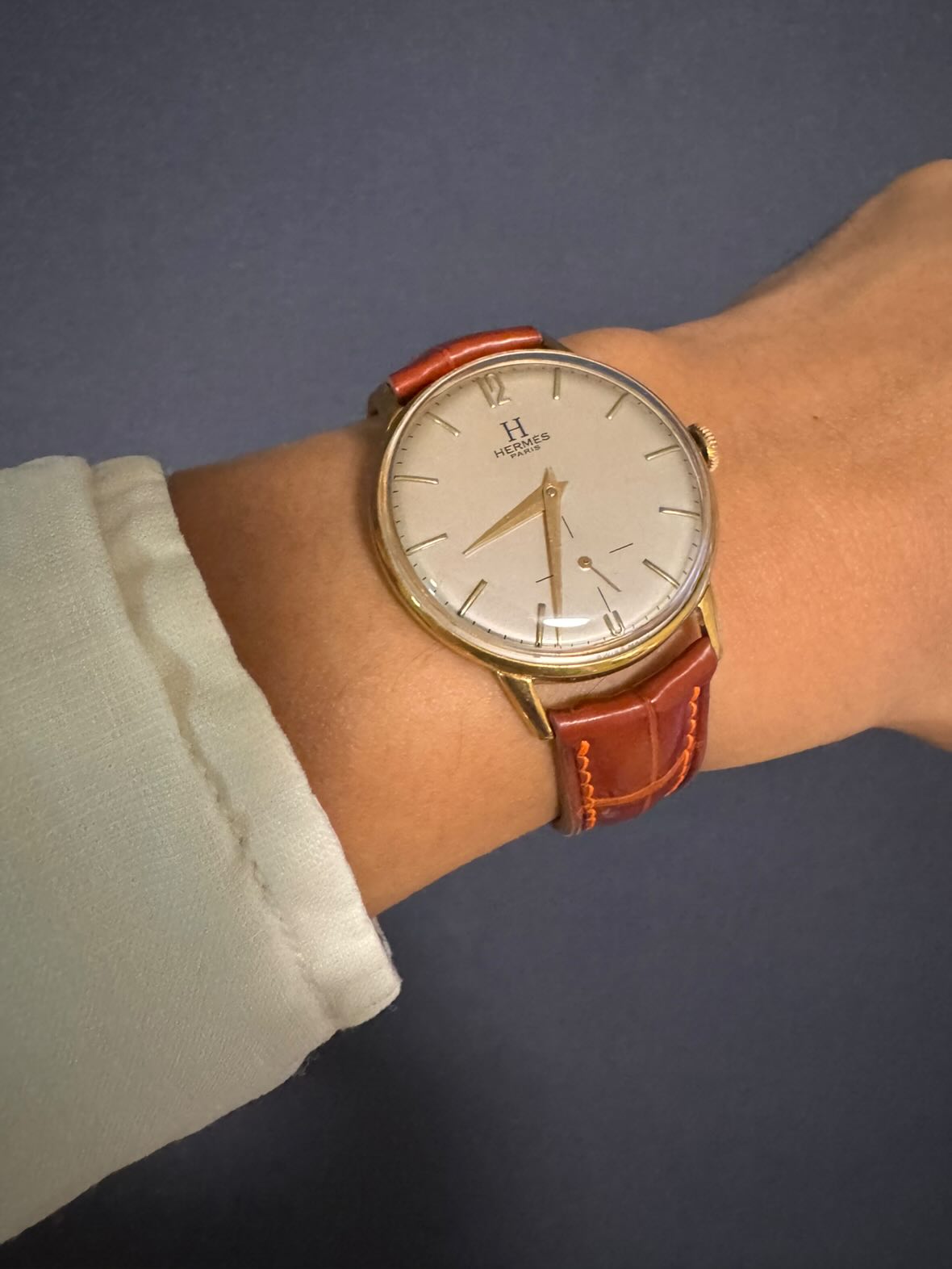 エルメス 1950年代 ビンテージ用 コニャックのクロコダイル革 カーブエンド オレンジステッチ時計ベルト革