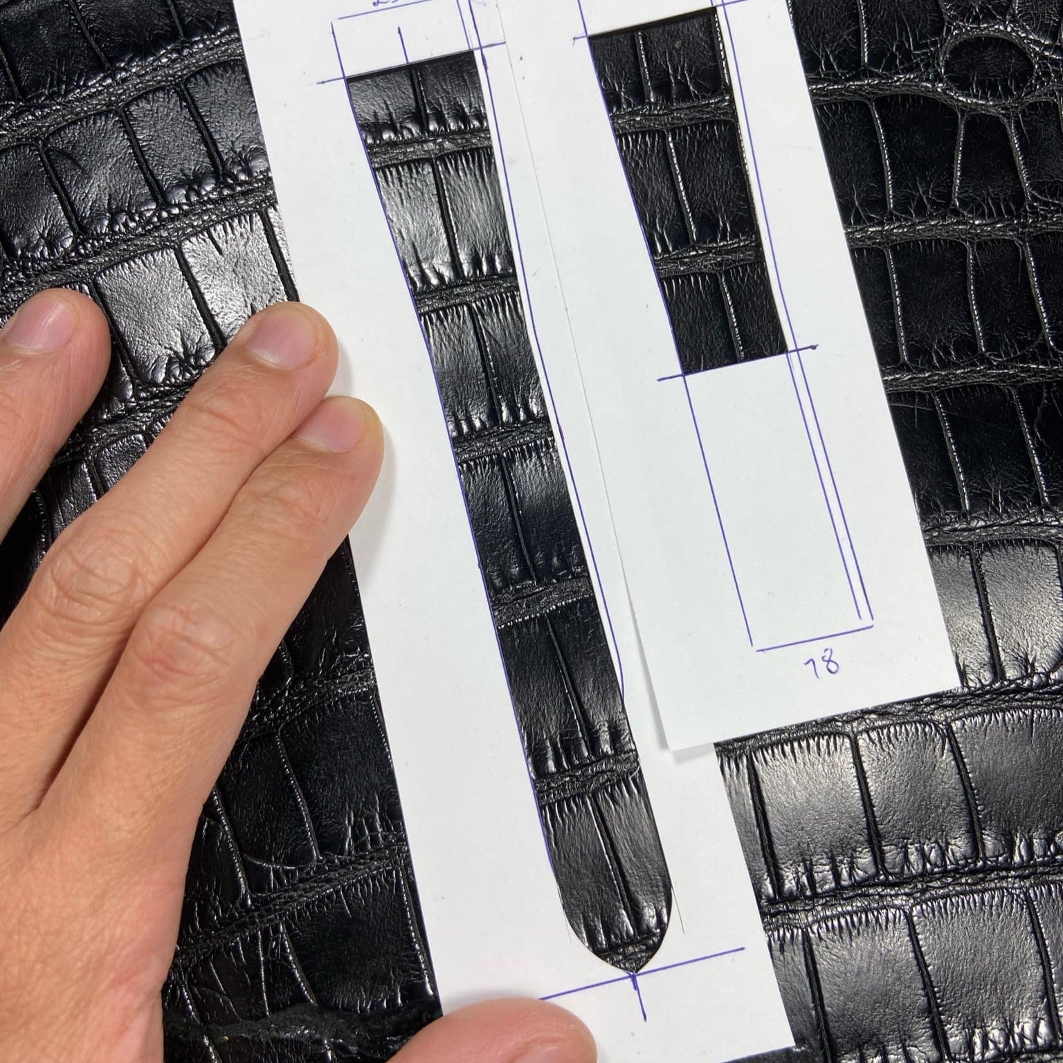 ヘリ返しクロコダイル革時計ベルト革オーダー